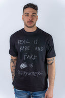 T-shirt real is rare