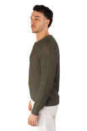 Maglia scollo V intrecciata
