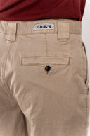 Chino gabardina Regular Berna